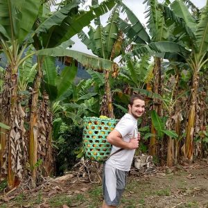 volunteering-at-the-farm